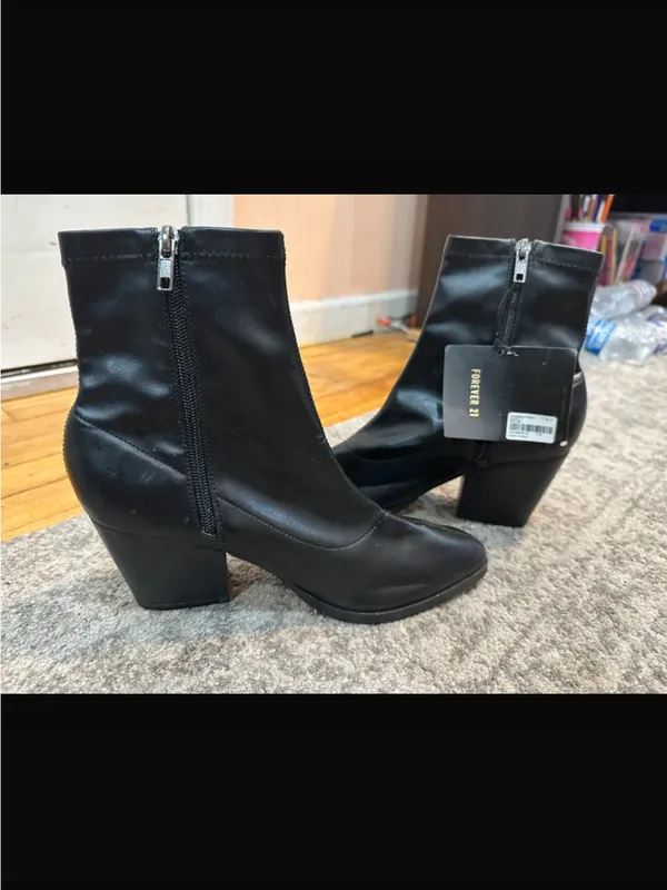 Forever 21 Black Block Heel Ankle Booties - Image 2