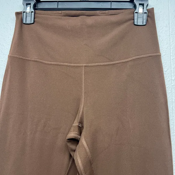 Lululemon Flared Leg High Rise Leggings Womens 8 Activewear Yoga Pilates Gym - Image 2