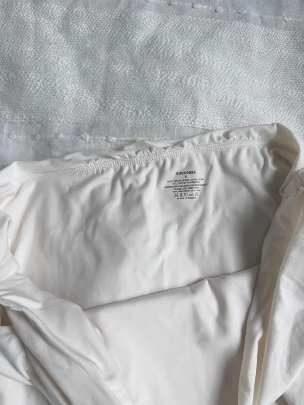Amazon SUUKSESS Off the shoulder rouched white top - Image 2