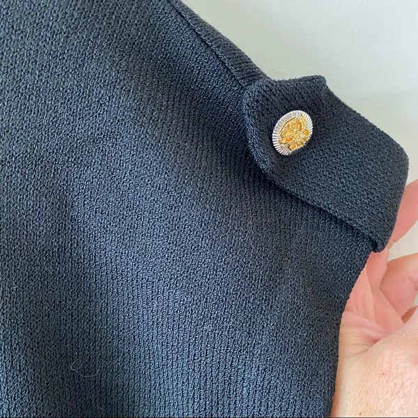 St. John Cap-Sleeve Knitted Jacket - Image 3
