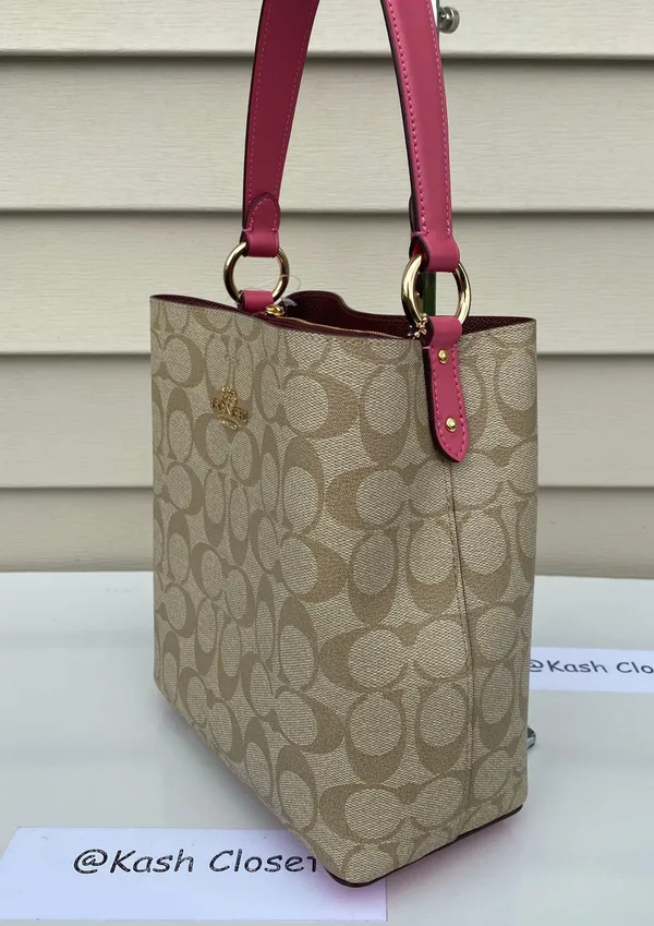 Coach Bucket Signature Small Town Bucket Bag  & Wallet bundle - Image 5