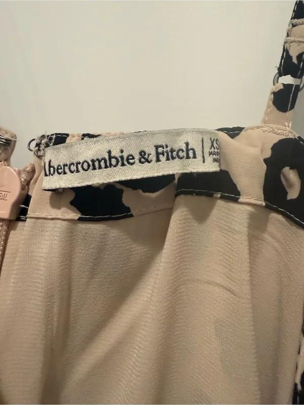 Abercrombie & Fitch Beige and Black Leopard-Trim Slip romper - Image 2
