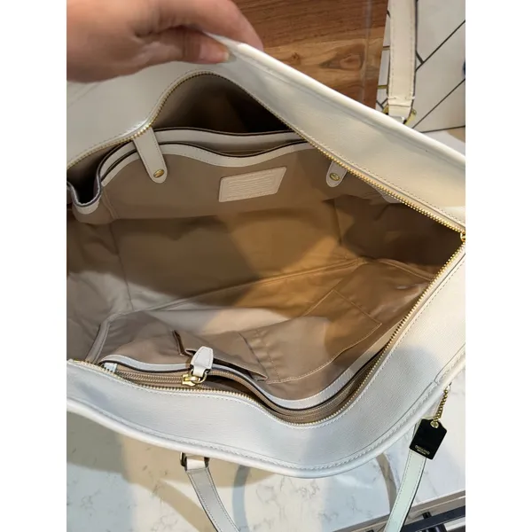 Coach City Saffiano White Leather Large East/West Tote gold hardware minimalist - Image 14