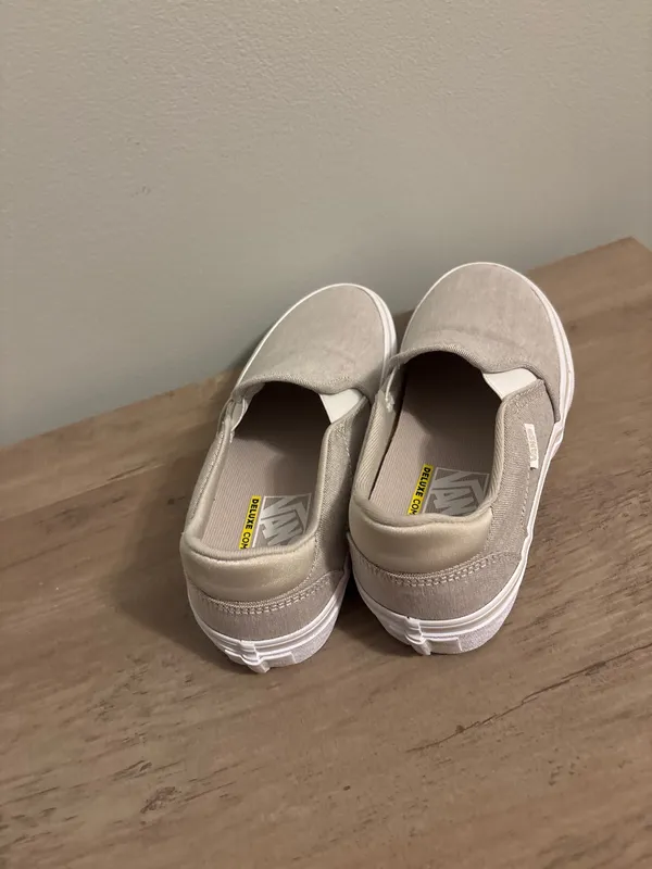 Vans Deluxe Comfort - Image 4
