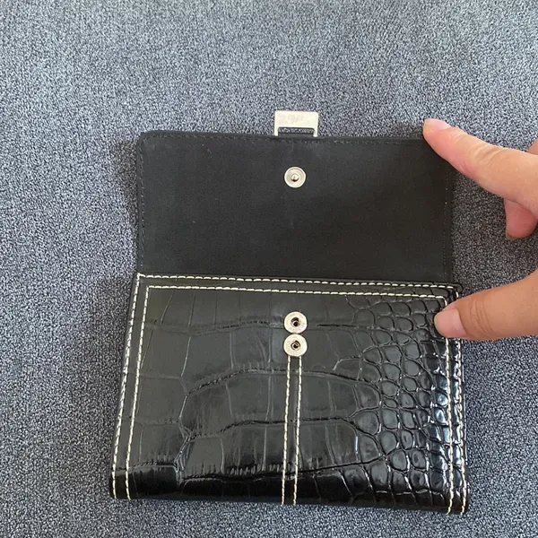 Liz Claiborne Black wallet - Image 3
