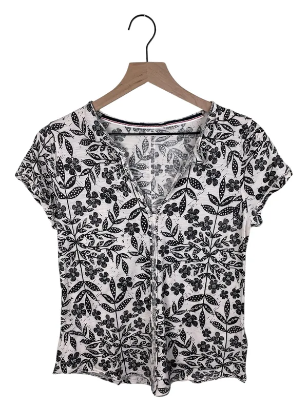 Anthropologie Press Relief Pilcro Spliced-Neck Tee Size Small Black White Floral - Image 14