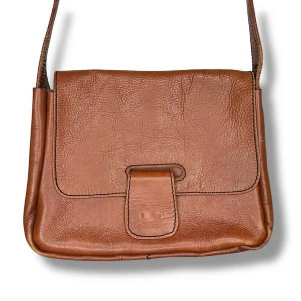 Vintage Genuine Leather Shoulder Bag Single Strap & Pockets‎ Made In Columbia - Image 3
