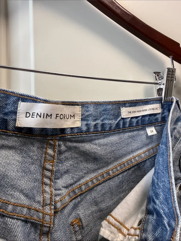 Aritzia Denim Forum Joni High Rise Loose 28” Waist 29” Length - Image 3