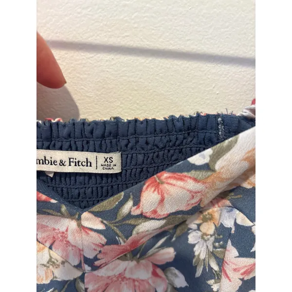 Abercrombie Fitch Floral Puff Sleeve‎ Smocked Crop Top XS - Image 3