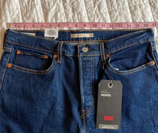 Levi's Ankle Jeans Dark Wash 32 NEW - Image 2