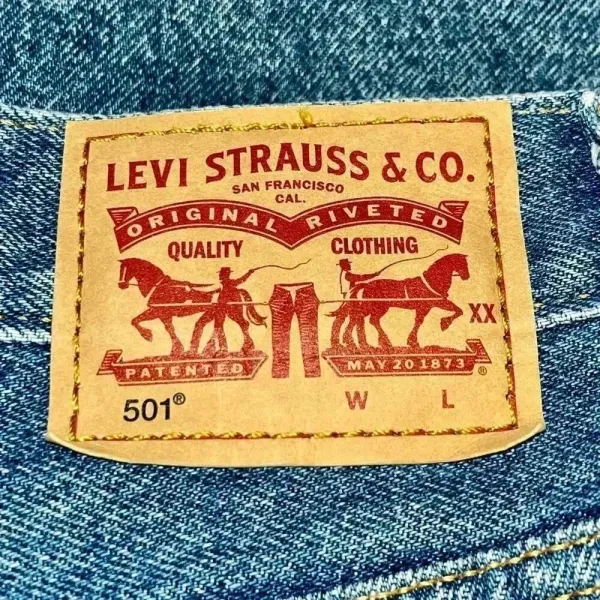 Levi's 501 Denim Cut Off‎ Destressed Shorts W31 - Image 5