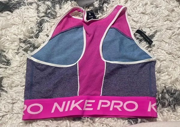 Nike NWT Sports Bra Top - Image 2