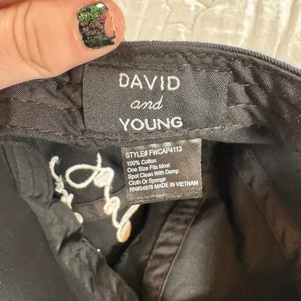 NWOT David & Young "Dog Mom" Distressed Adjustable Baseball Hat Black OS - Image 4
