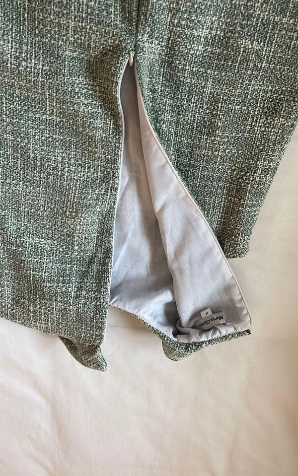 Boutique green cloth knit formal dress - Image 3
