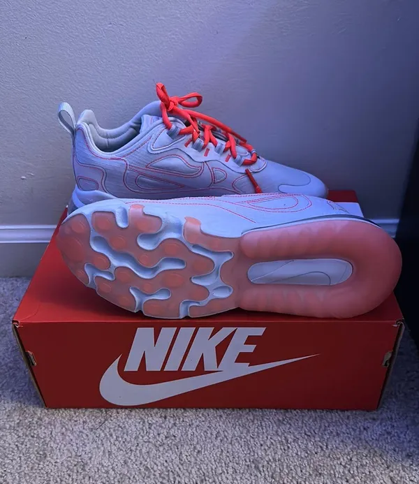 Nike Air Max 270 React Shoes - Image 5