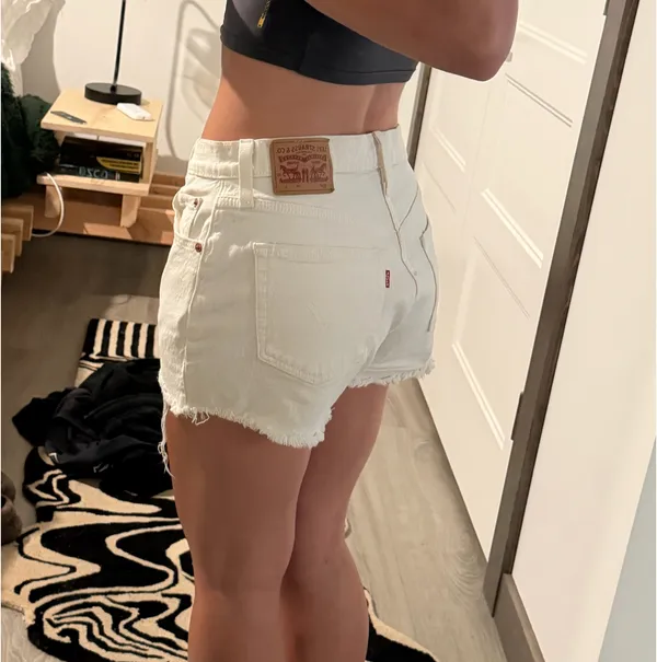 Levi’s Shorts 501 - Image 5