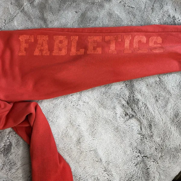Fabletics Red Fleece Hooded OnePiece Sz Small Track Ski Camping Snow‎ Lounge - Image 7