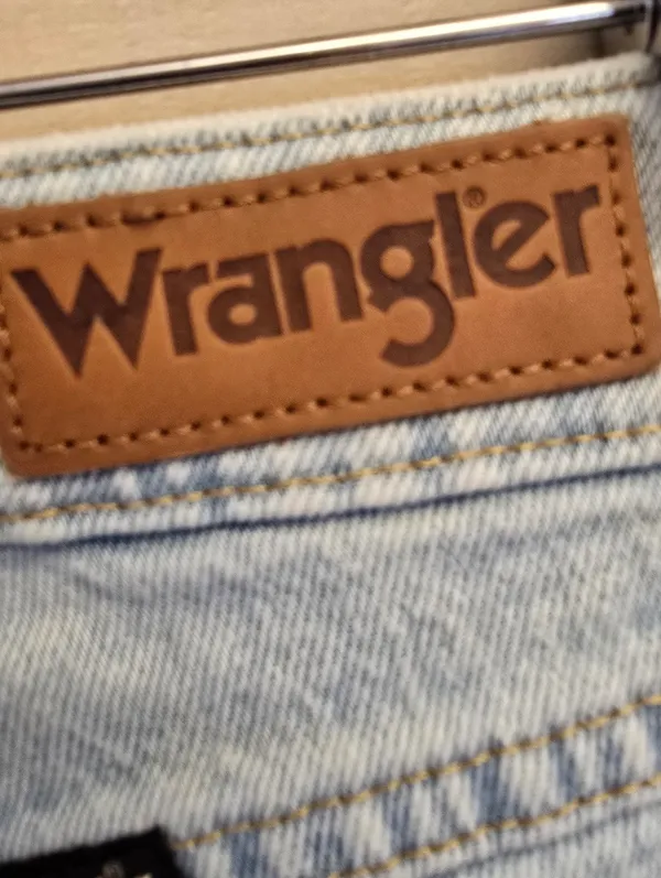 {10x32} Wrangler High Rise Fierce Flare Light Blue Denim Jeans Women's - Image 10