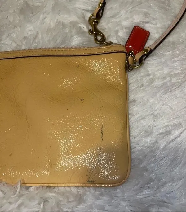 Coach Womens Wristlet Leather with Felt Detail Neutral Colored / Y2K - Image 4