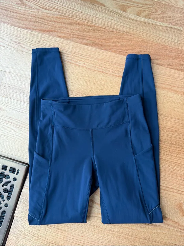 Lululemon Speed Up Tight 28” True Navy Size 4 Full-On Luxtreme - Image 2