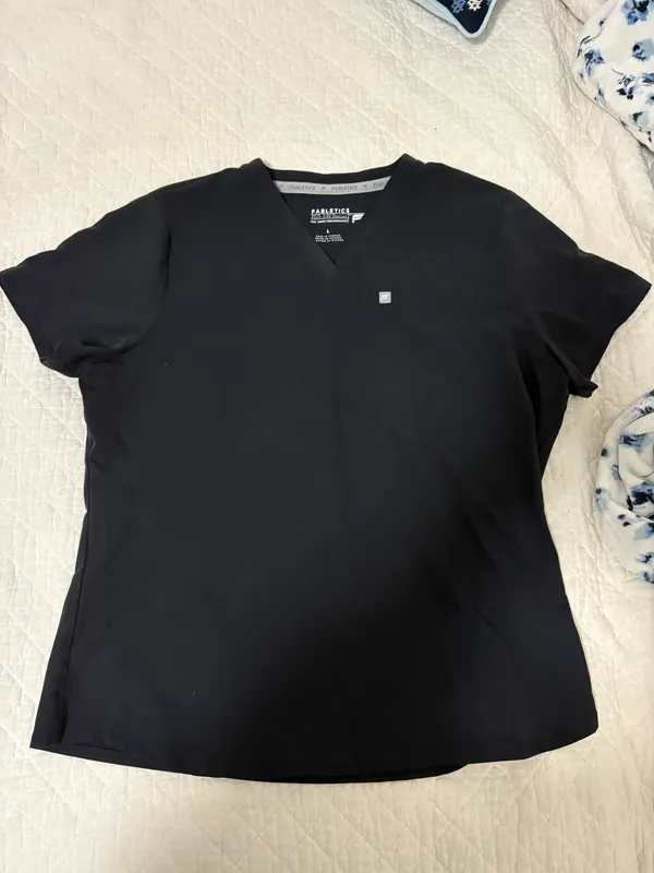 Fabletics Scrub Set Black - Image 2