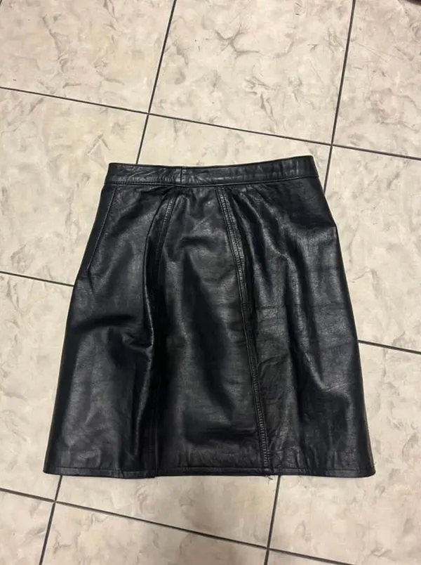 omen’s/Junior Black Leather Skirt 11/12 - Image 2