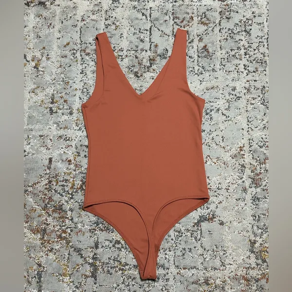 Abercrombie & Fitch V Neck Bodysuit Soft A&F collection size Small - Image 4