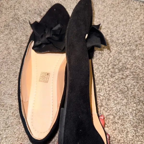 SHEIN Black Flats with Elegant Bow - Image 5