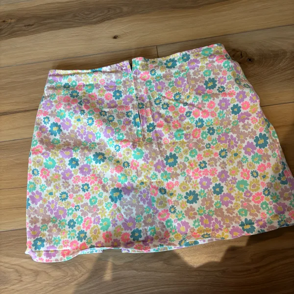 Wild Fable Floral Mini Skirt Size 10 Y2K - Image 2