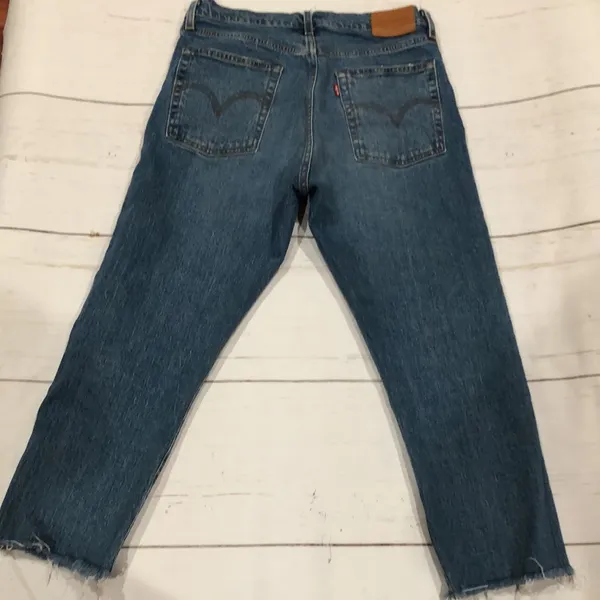 Levi’s blue wedgie cropped jeans - Image 3