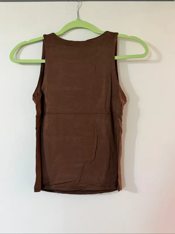 NWOT Zenana Outfitters Brown Scoop Neck Tank Top - Image 4