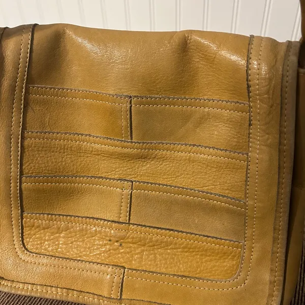 Vintage Tan Genuine Leather Shoulder Bag - Image 5