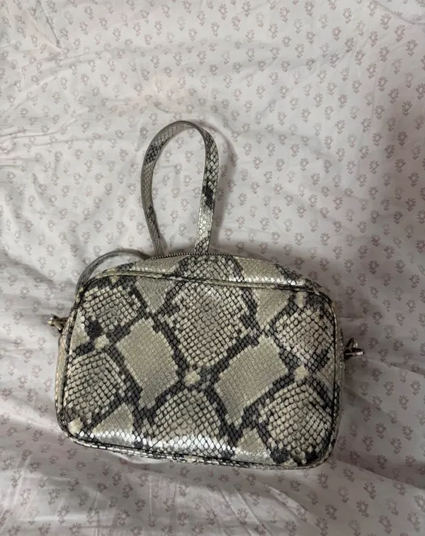 Golden Goose Crossbody Star Bag - Image 2