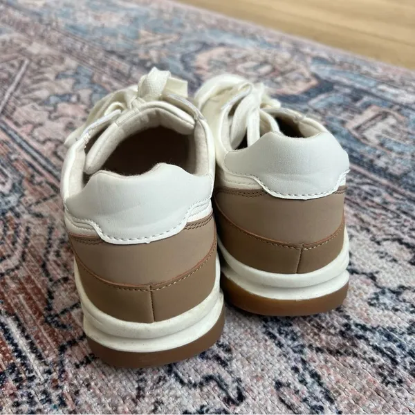 Cushionare Women's Score Lace Up Sneaker +Comfort Foam Size 8.5 Cream Ivory Tan - Image 4
