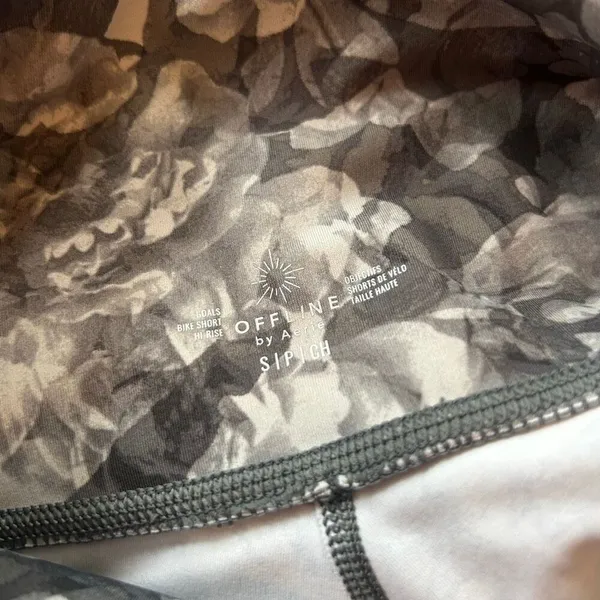 Women’s Offline Floral Grey Black Biker Short Size S - Image 6
