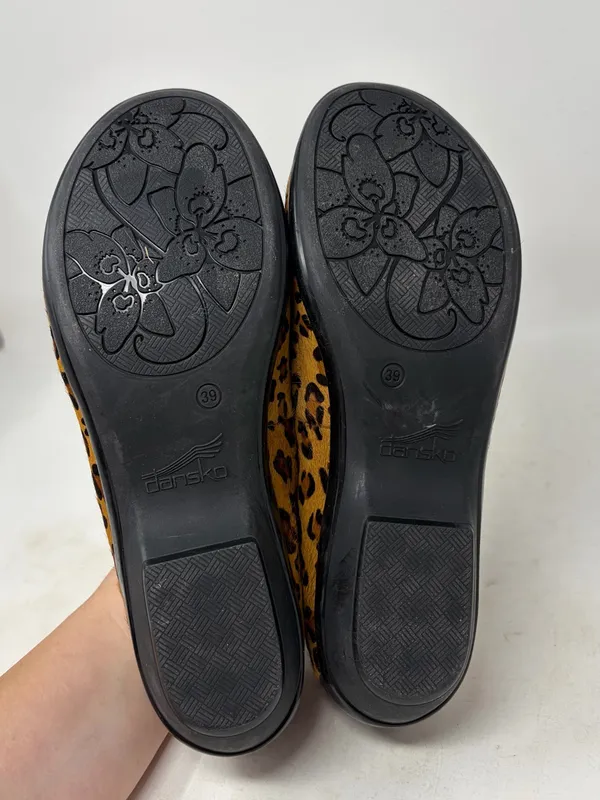 Dansko Olivia Calf Hair Leopard Loafer Size 39 or US 8.5/9 - Image 6