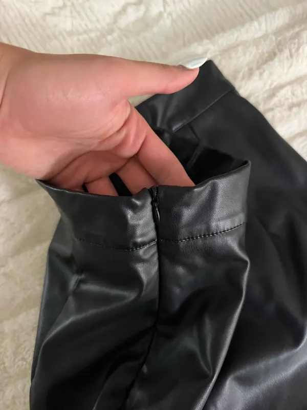 Amazon Latex Black Skirt - Image 3