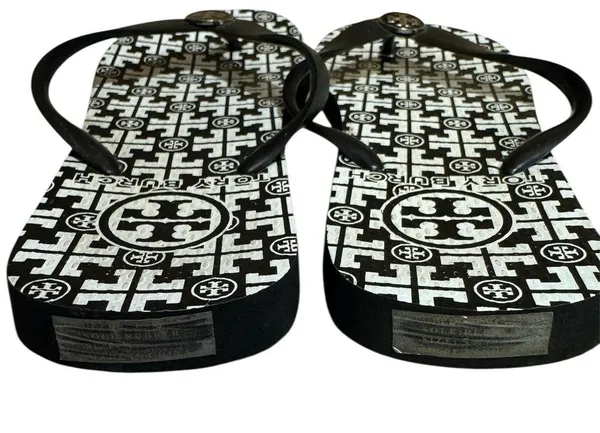 NWOT Tory Burch Black and White Logo Flip Flops - Image 3