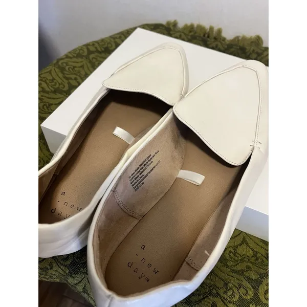 A New Day Womens Hayes Slip On Casual Dress Loafer Flat Shoes Cream Size 10 - Image 4