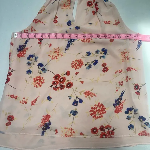 Rose + Olive High Neck Sleeveless Blouse Sz Small-Peach Floral Dainty Top - Image 7