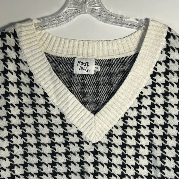 Princess Polly Black White Houndstooth Sweater‎ Vest Womens M/L Preppy - Image 3