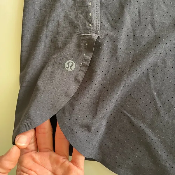 Lululemon vented ultralight tank - Image 2