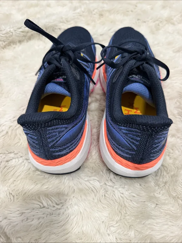 New Balance Fresh Foam 860v12 running shoes in Navy Woman’s Size 8.5 - Image 4