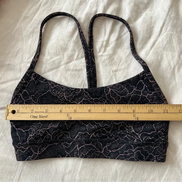 Women’s Lululemon Flow Y Sports Bra Nulu Lacescape Spanish Rose Black 2 Floral - Image 4