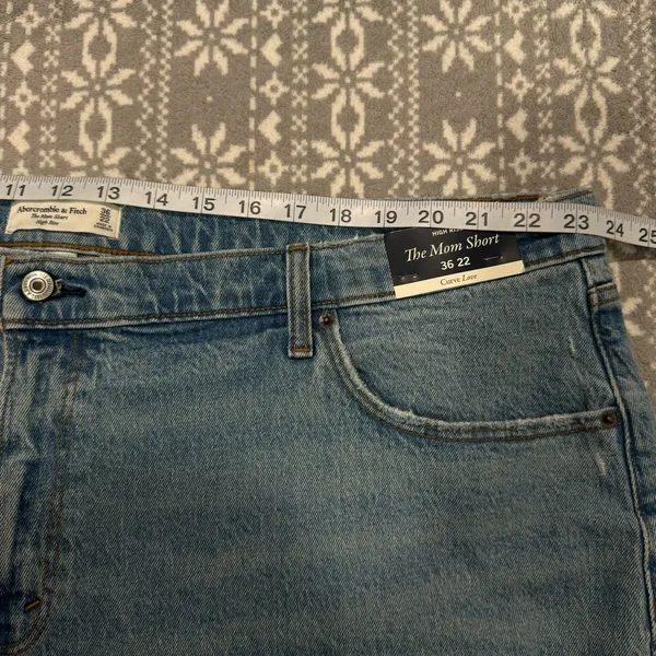 NWT Abercrombie & Fitch Curve Love High‎ Rise Mom Shorts Blue Size 22 Plus - Image 9
