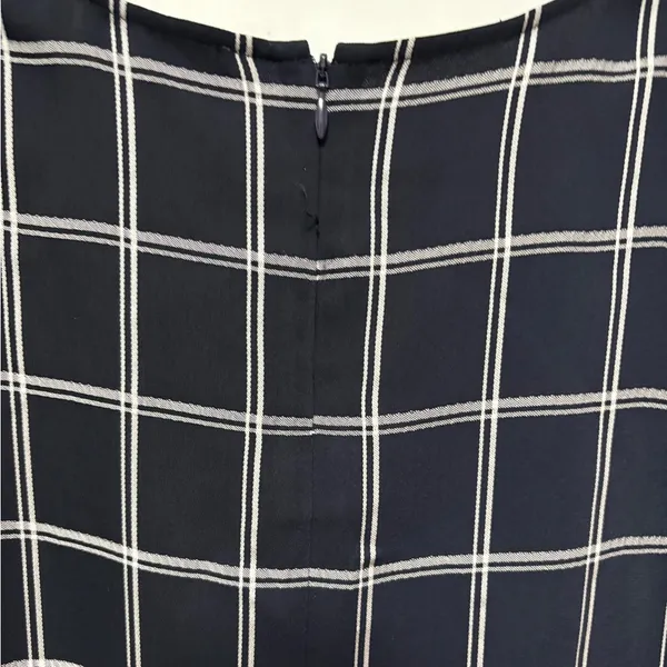 Babaton Sleeveless‎ Checkered Blouse Size Small - Image 6