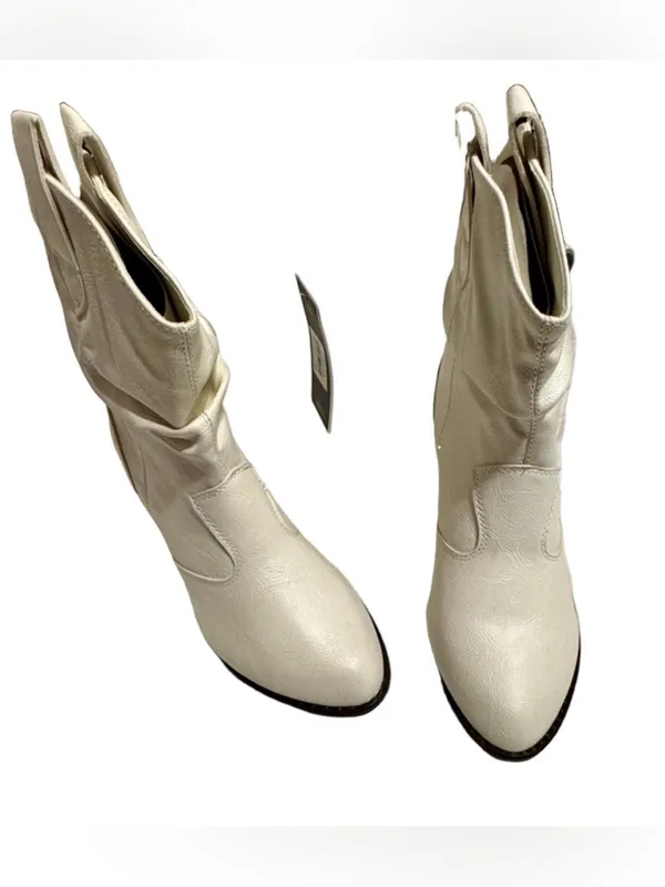Charles Albert‎ White Faux-Leather Western Ankle Booties - Image 8