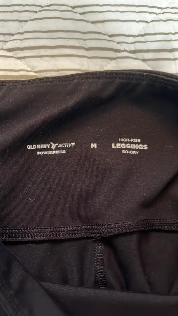 Old Navy High-Rise Leggings Go-Dry - Image 2