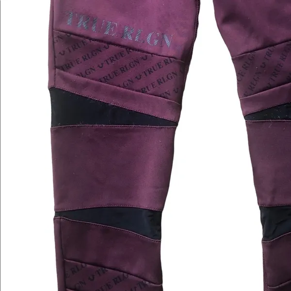 True Religion Monogram Yoga Leggings Knit Mesh High Waisted Burgundy Size S - Image 5