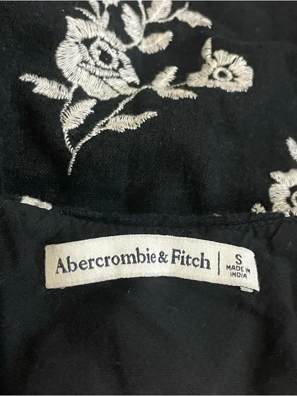 Abercrombie Linen Blend Embroidered Square neck Top Size Small - Image 4